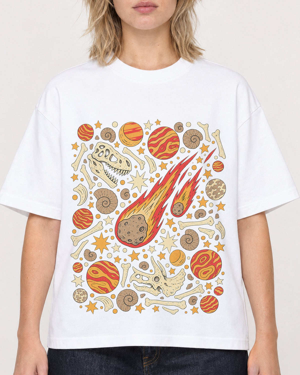 Mockup Boxy Heavyweight Tee White female close-up 19