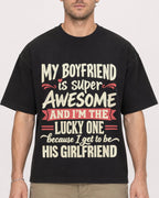 Mockup Boxy Heavyweight Tee Black male close-up 08
