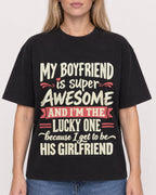 Mockup Boxy Heavyweight Tee Black female close-up 08