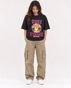 Mockup Boxy Heavyweight Tee Black female full-body 02