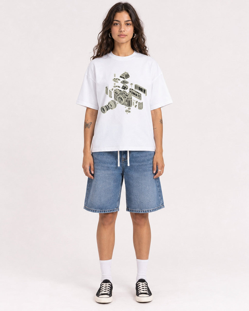 Mockup Boxy Heavyweight Tee White female full-body 06