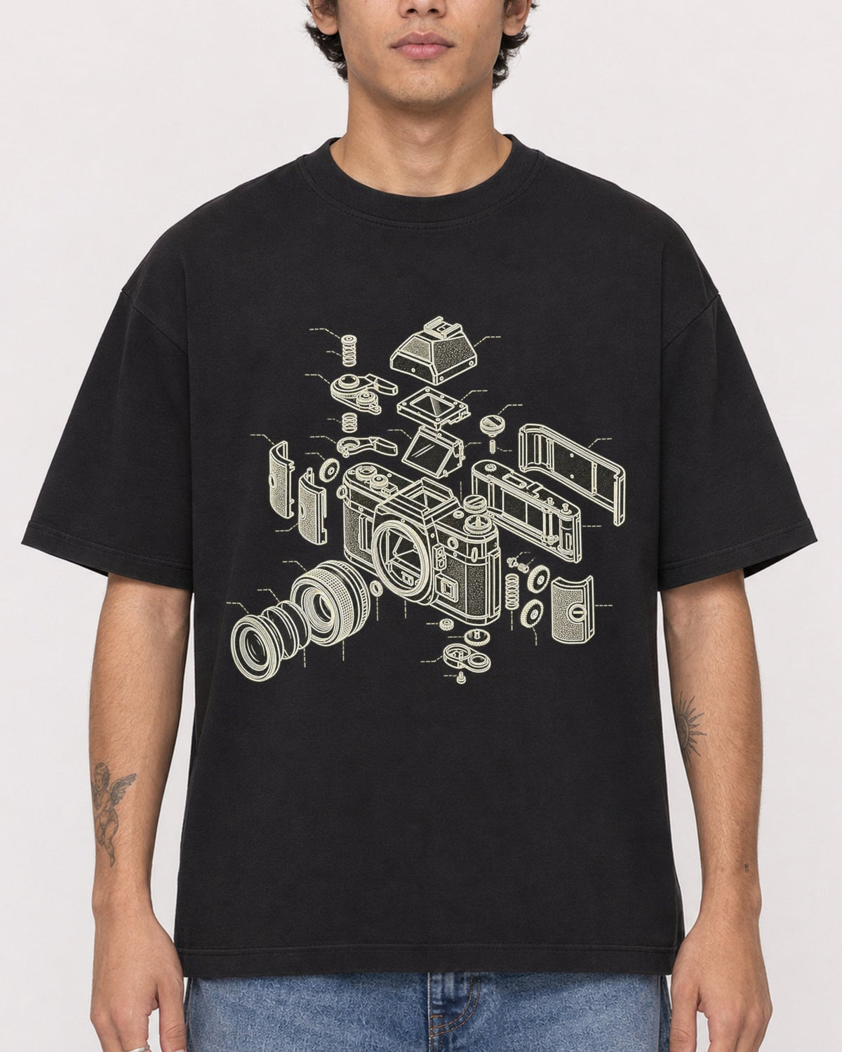 Mockup Boxy Heavyweight Tee Black male close-up 06