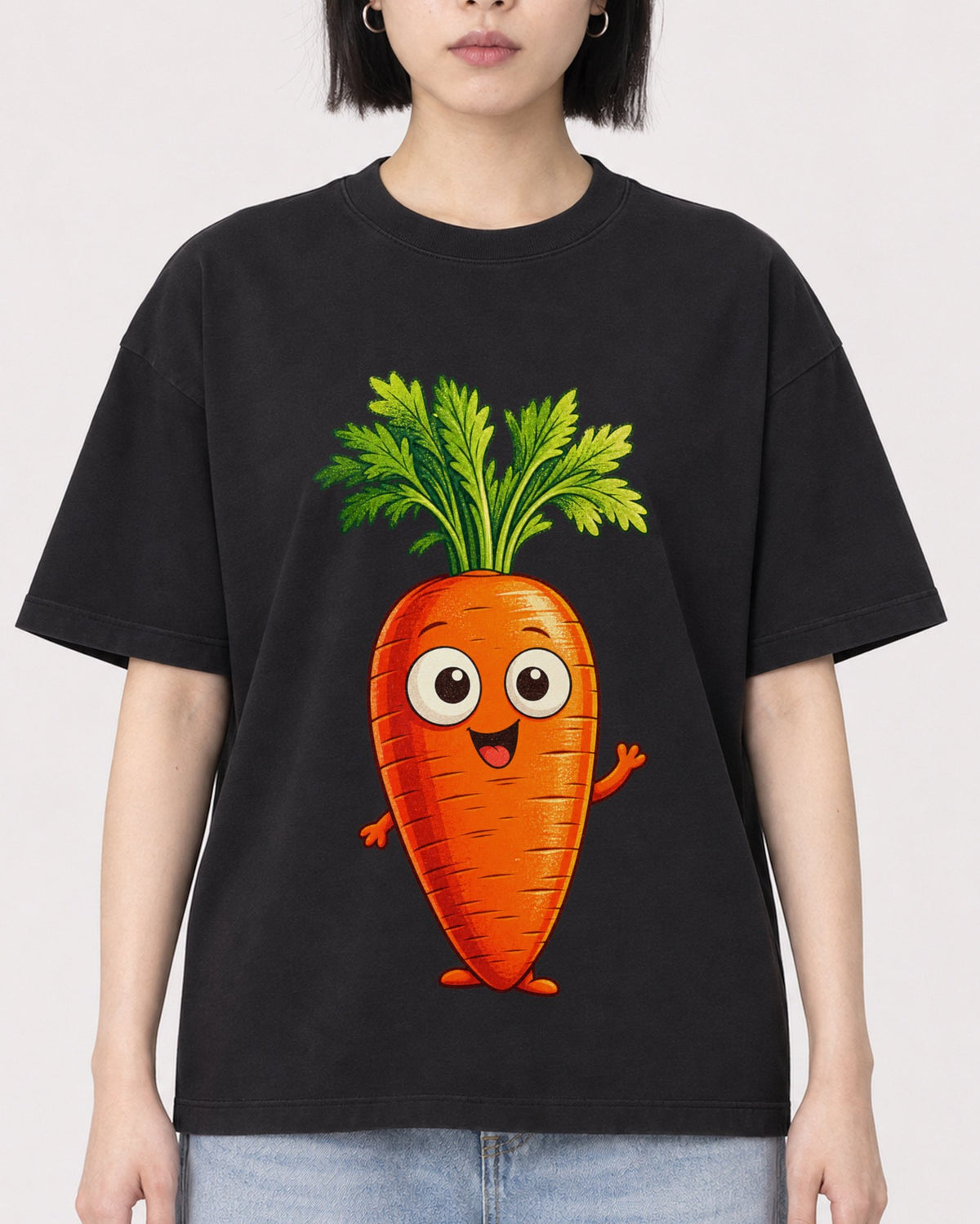 Mockup Boxy Heavyweight Tee Black female close-up 11