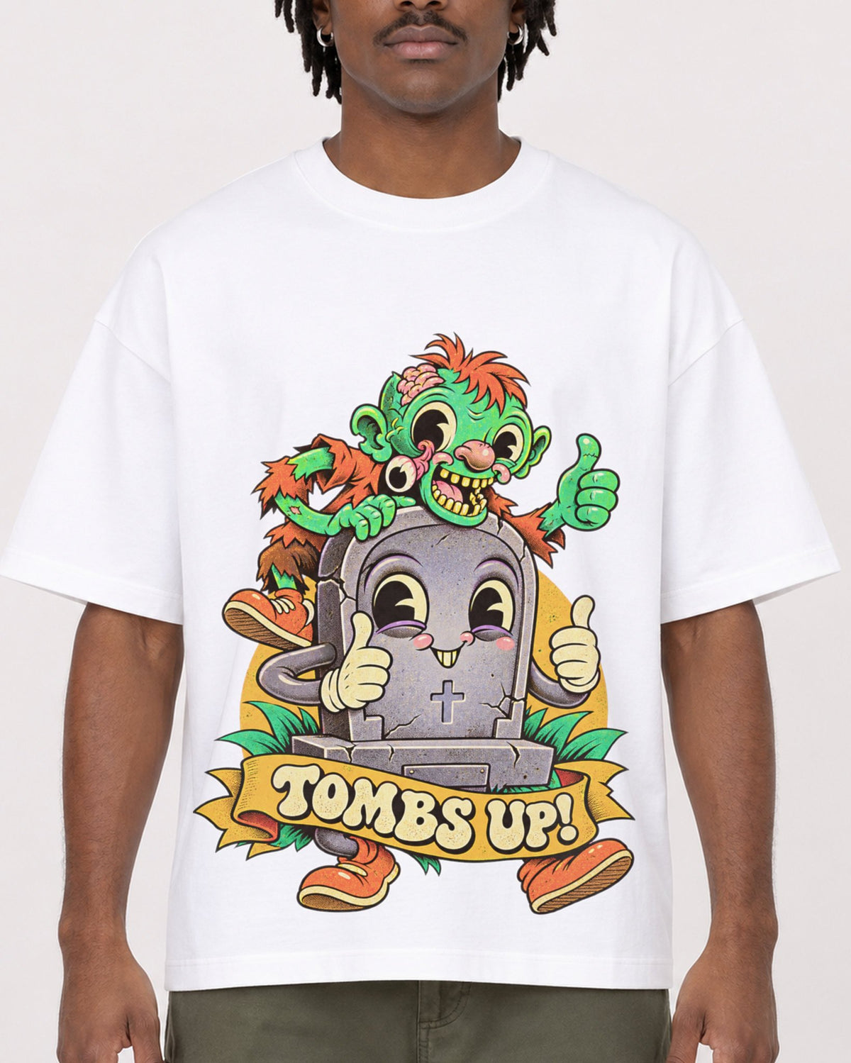 Mockup Boxy Heavyweight Tee White male close-up 04