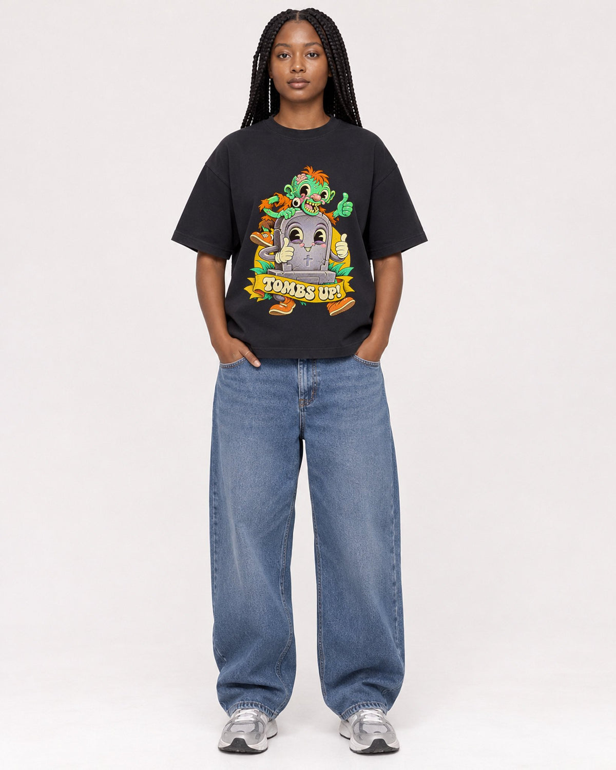 Mockup Boxy Heavyweight Tee Black female full-body 04