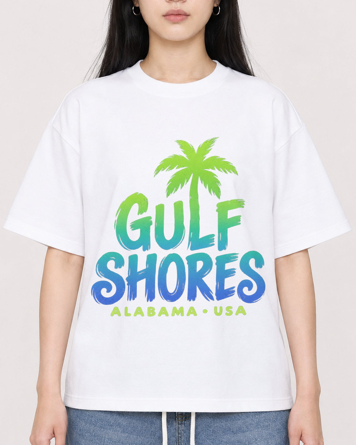 Mockup Boxy Heavyweight Tee White female close-up 01