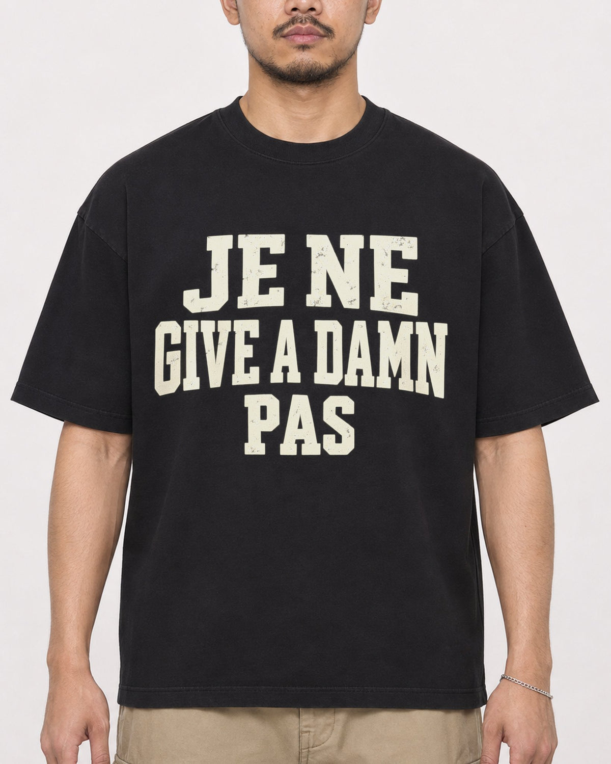 Mockup Boxy Heavyweight Tee Black male close-up 32