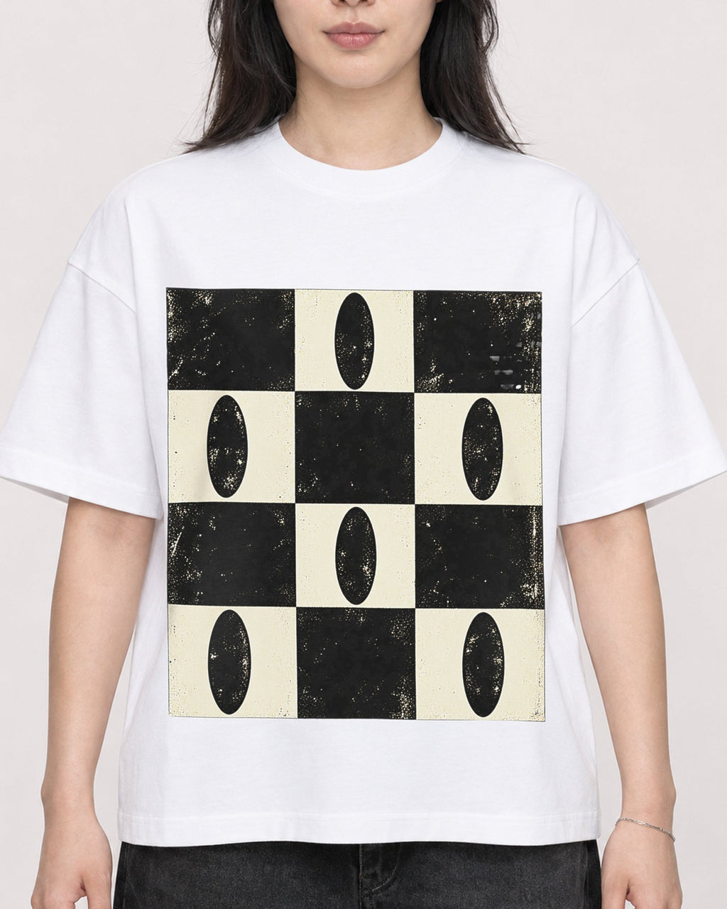 Mockup Boxy Heavyweight Tee White female close-up 13