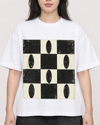 Mockup Boxy Heavyweight Tee White female close-up 13