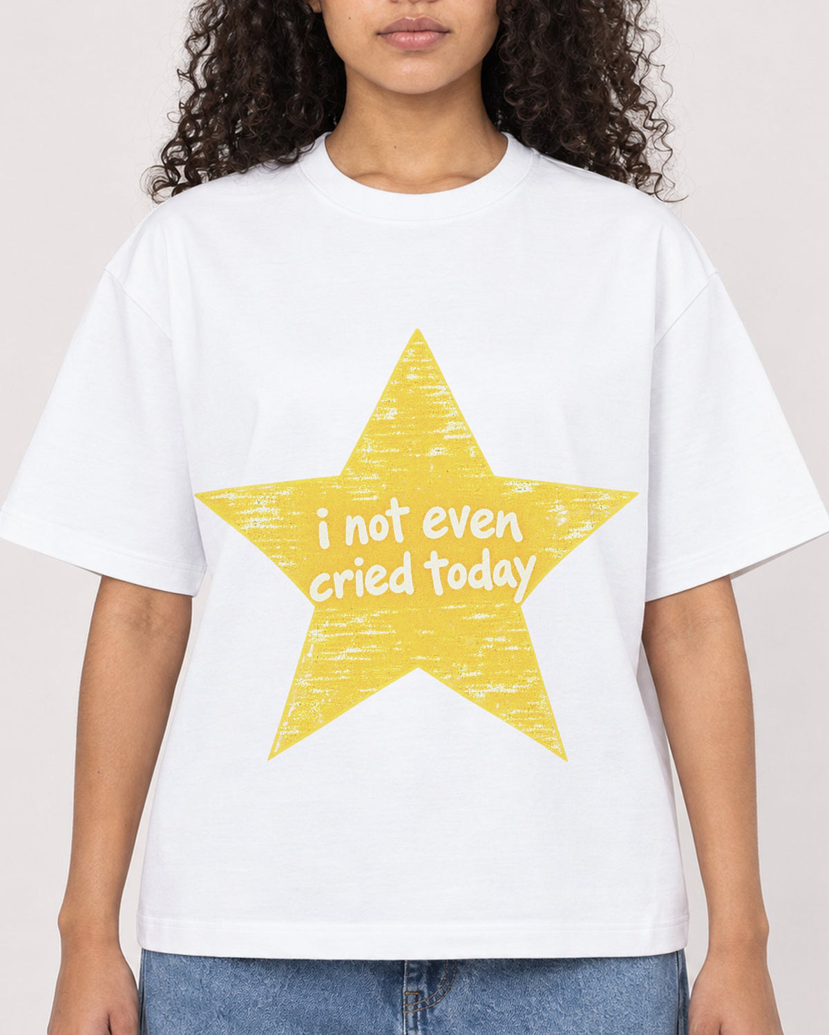 Mockup Boxy Heavyweight Tee White female close-up 10