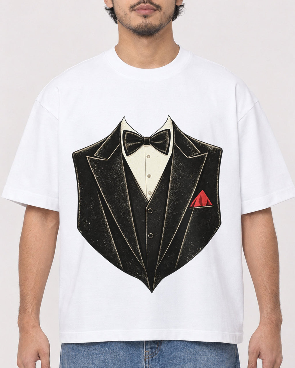 Mockup Boxy Heavyweight Tee White male close-up 02