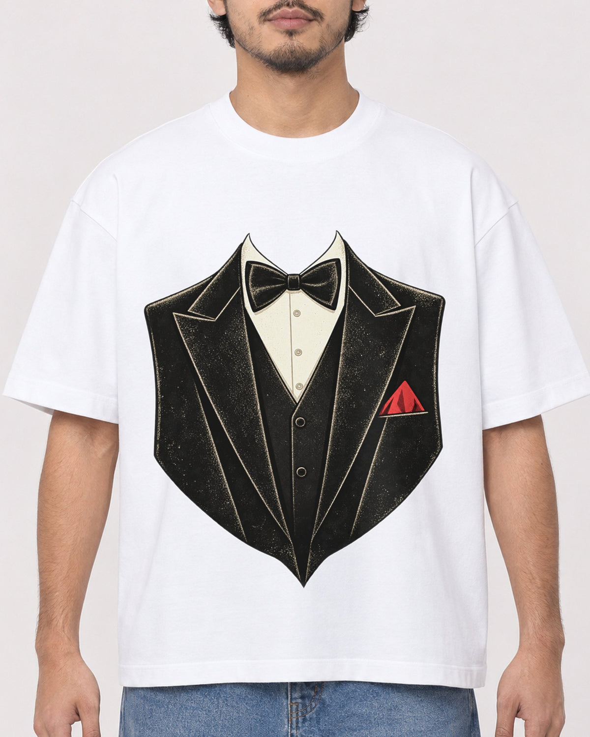 Mockup Boxy Heavyweight Tee White male close-up 02