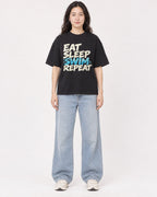 Mockup Boxy Heavyweight Tee Black female full-body 03