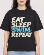Mockup Boxy Heavyweight Tee Black female close-up 03