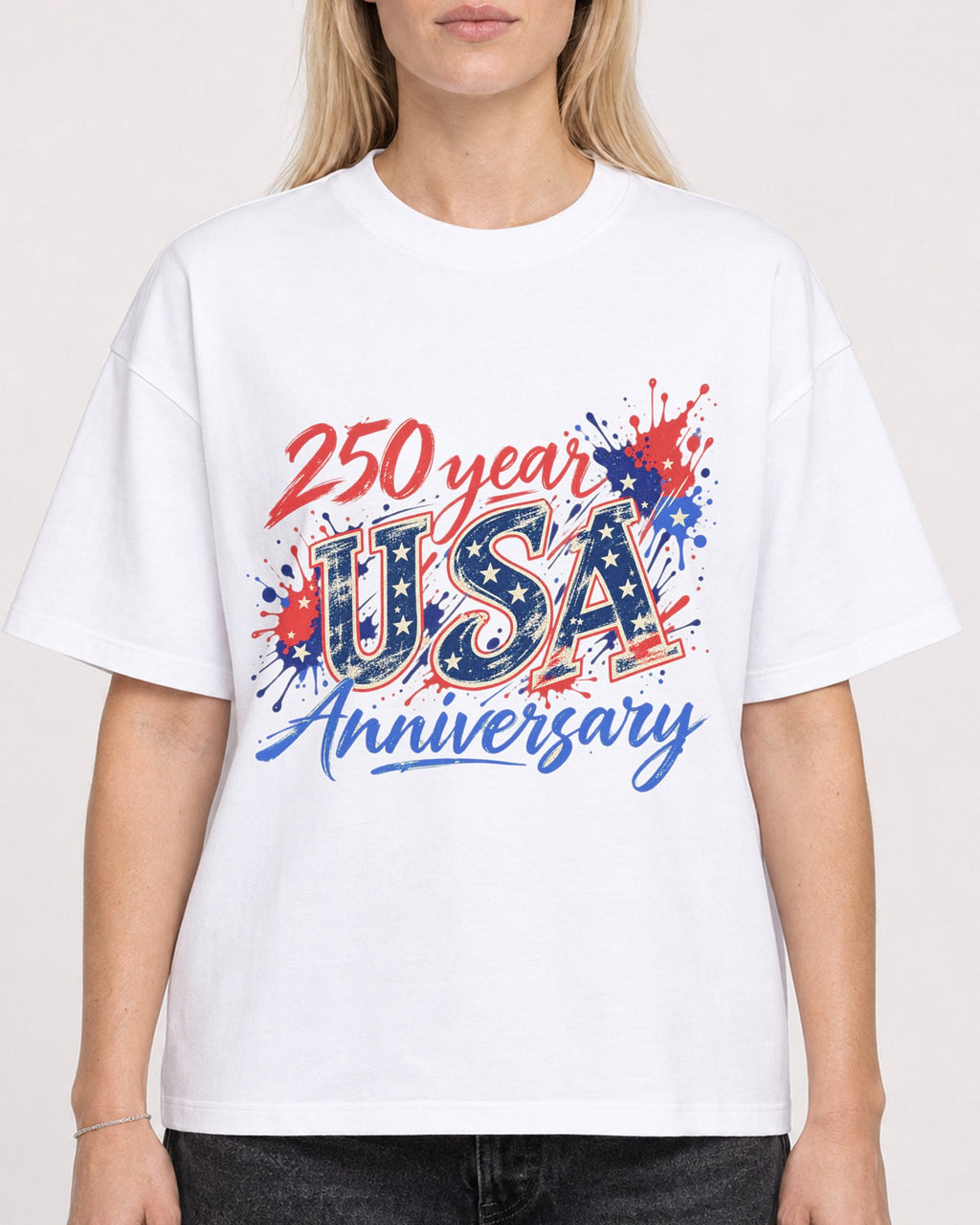 Mockup Boxy Heavyweight Tee White female close-up 08