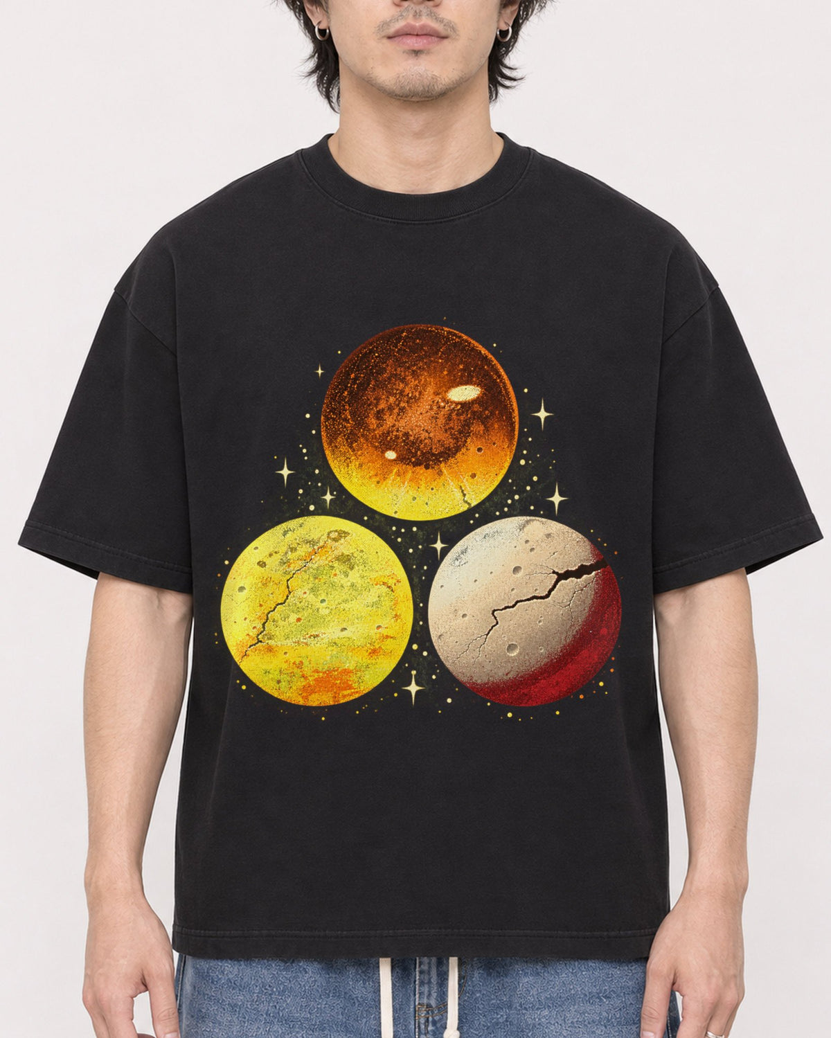 Mockup Boxy Heavyweight Tee Black male close-up 03