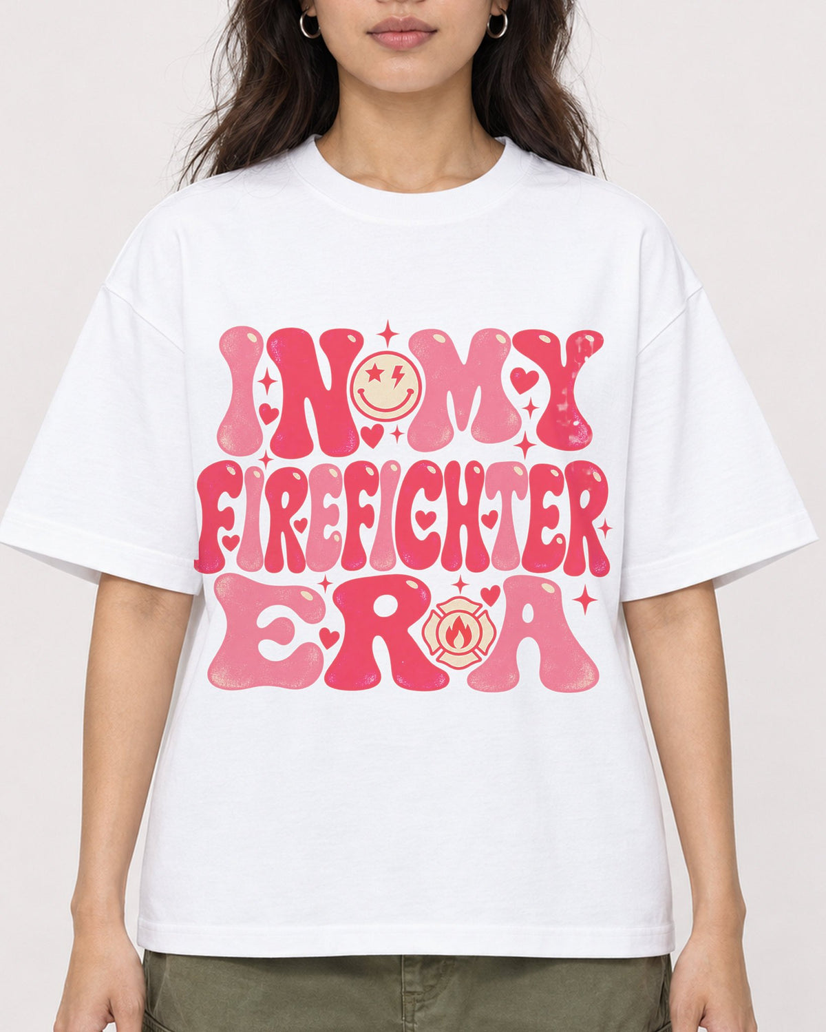 Mockup Boxy Heavyweight Tee White female close-up 02