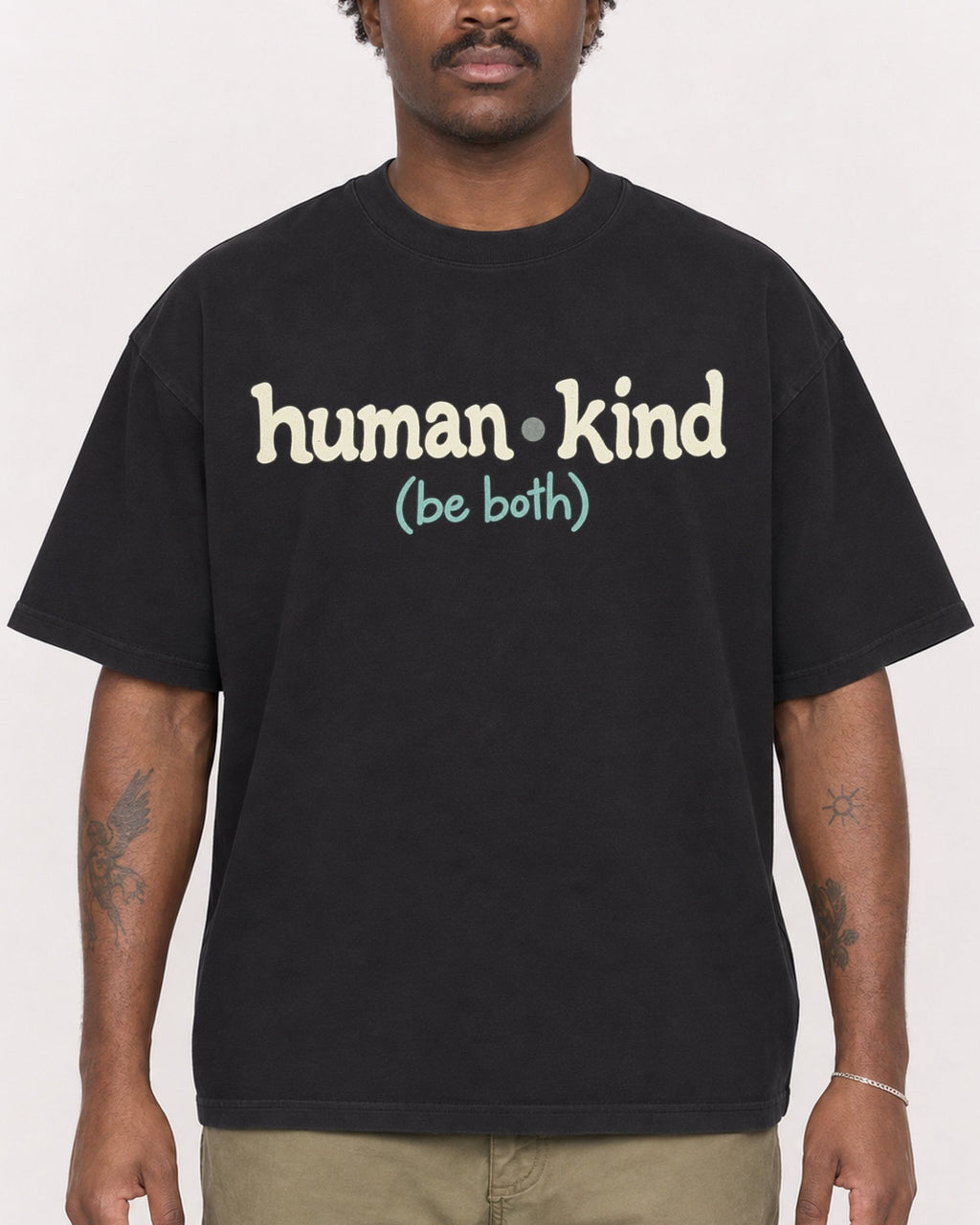 Mockup Boxy Heavyweight Tee Black male close-up 24