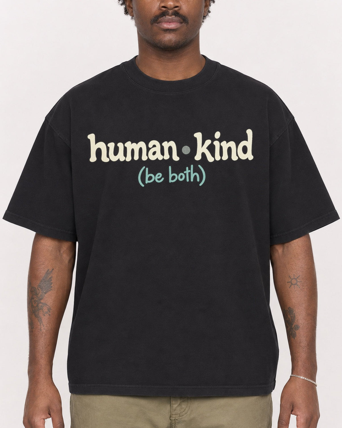Mockup Boxy Heavyweight Tee Black male close-up 24