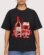 Mockup Boxy Heavyweight Tee Black female close-up 16