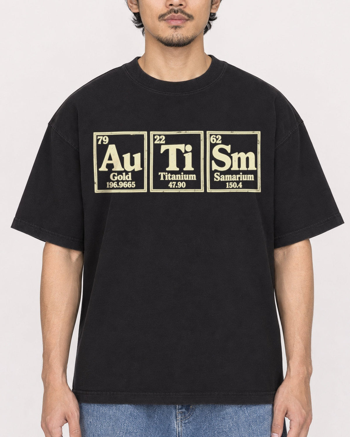 Mockup Boxy Heavyweight Tee Black male close-up 02
