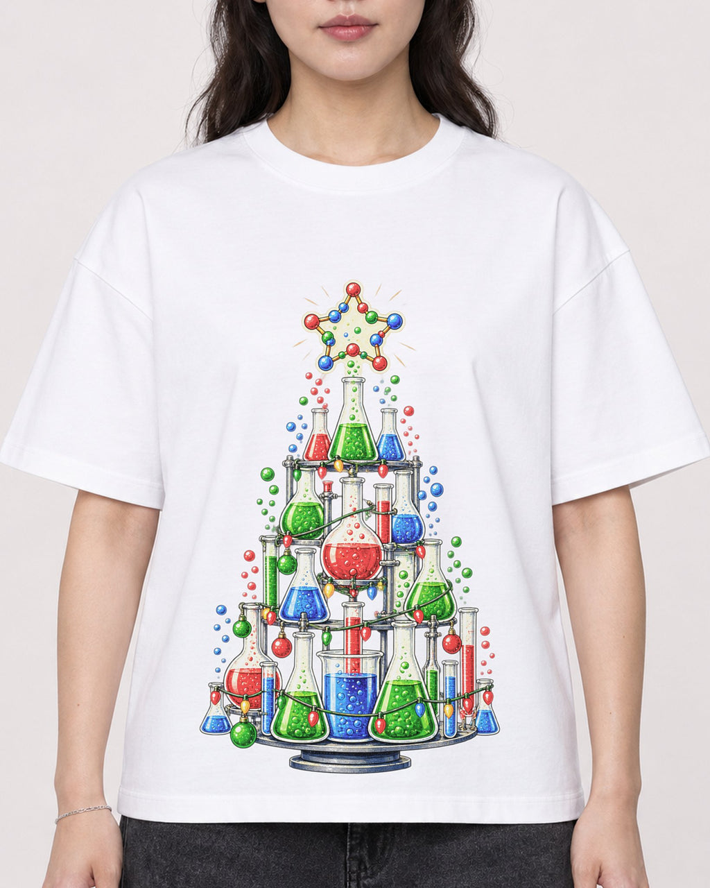 Mockup Boxy Heavyweight Tee White female close-up 03