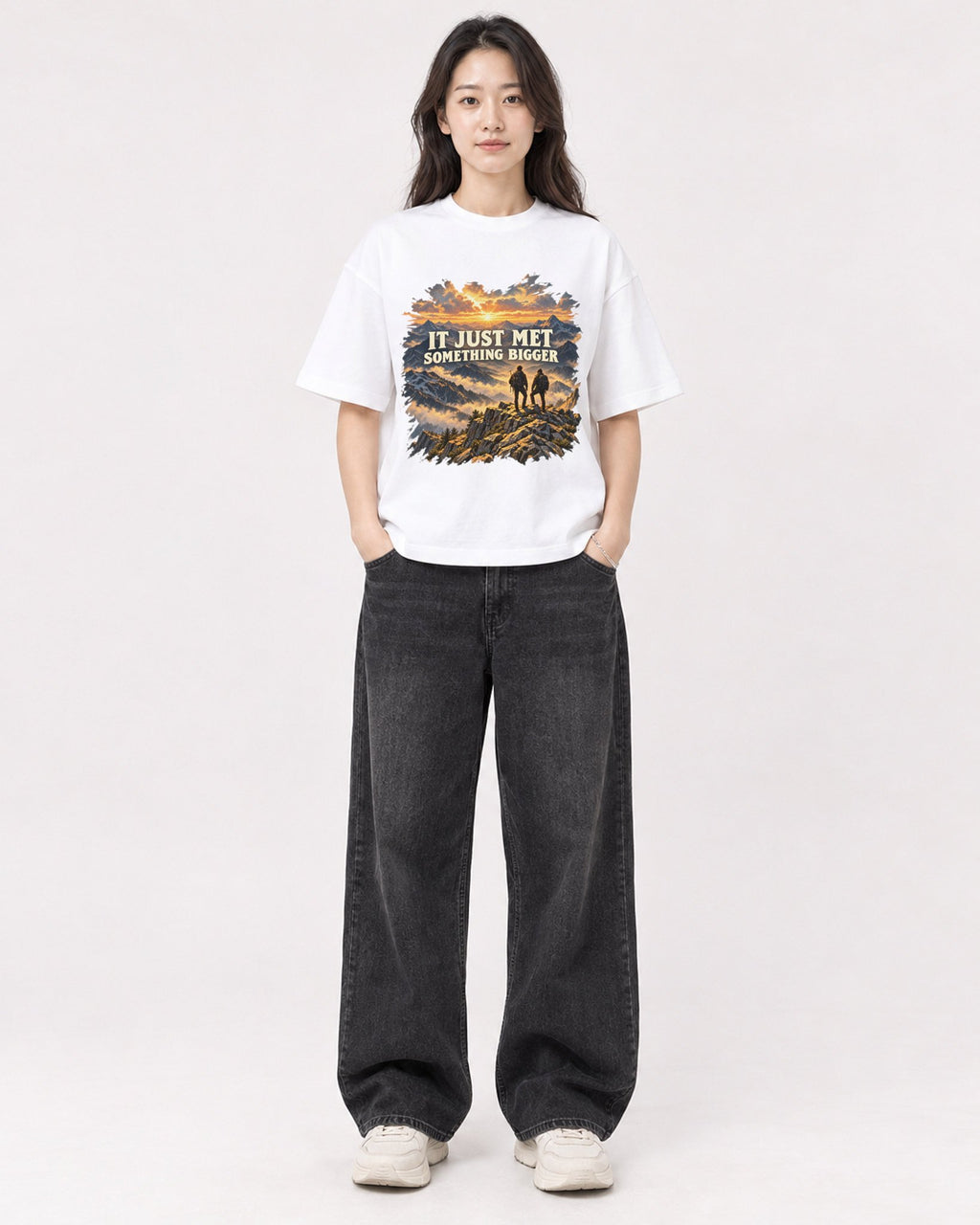 Mockup Boxy Heavyweight Tee White female full-body 03