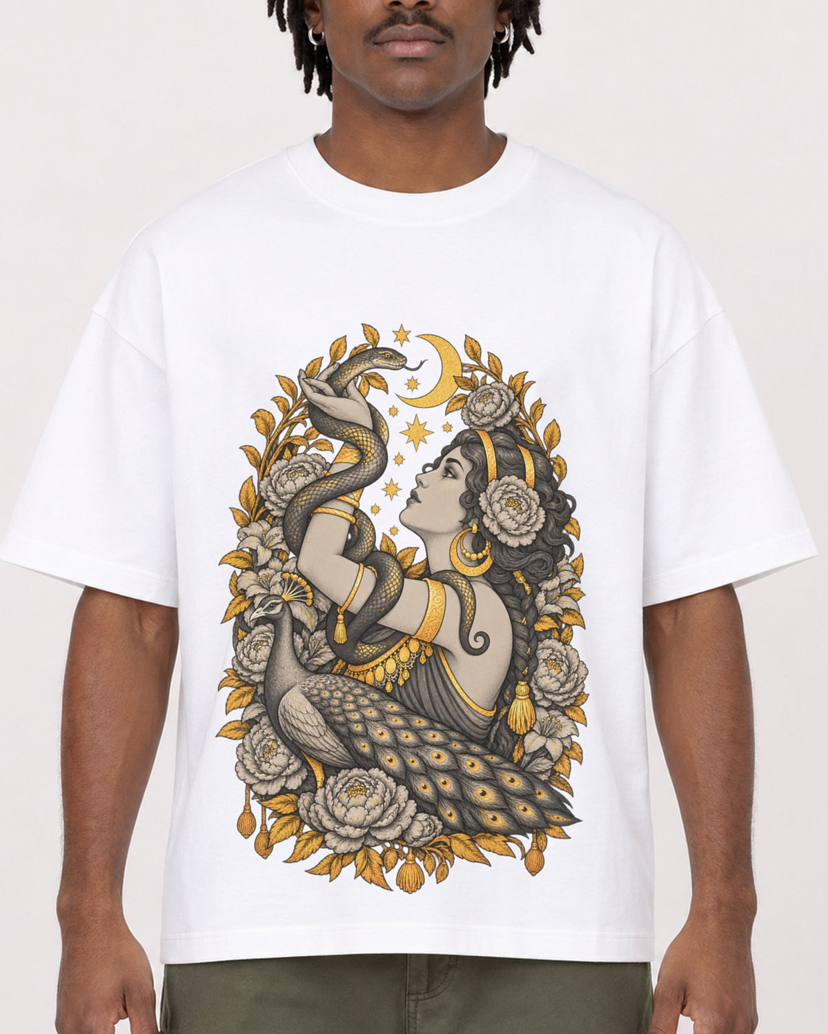 Mockup Boxy Heavyweight Tee White male close-up 04