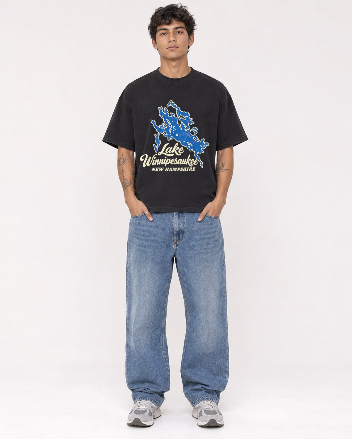 Mockup Boxy Heavyweight Tee Black male full-body 06