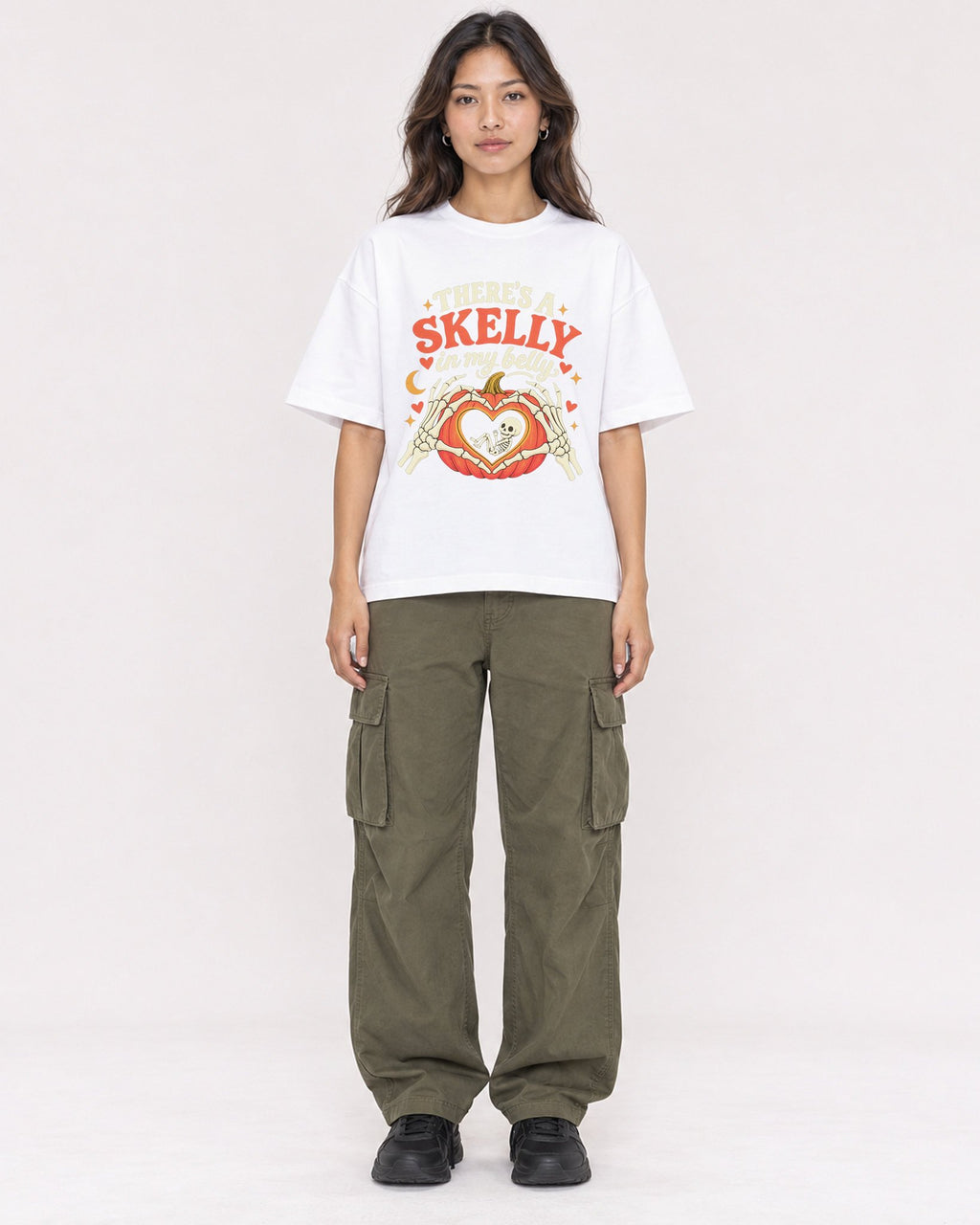 Mockup Boxy Heavyweight Tee White female full-body 02