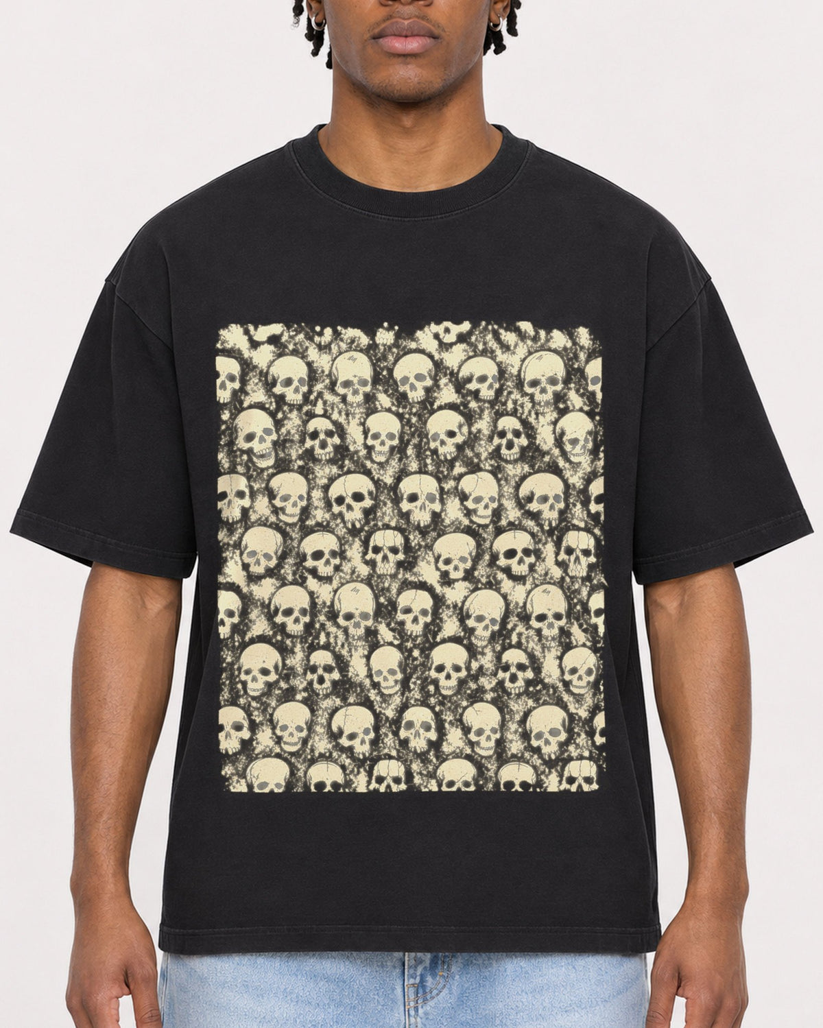 Mockup Boxy Heavyweight Tee Black male close-up 05
