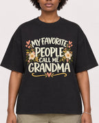Mockup Boxy Heavyweight Tee Black female close-up 14