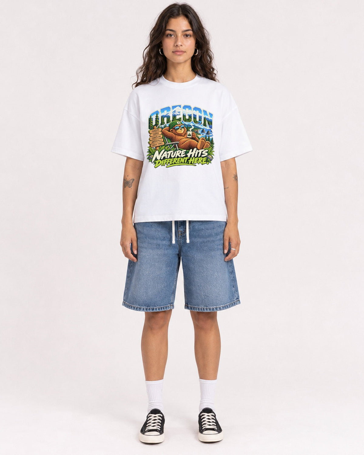 Mockup Boxy Heavyweight Tee White female full-body 06