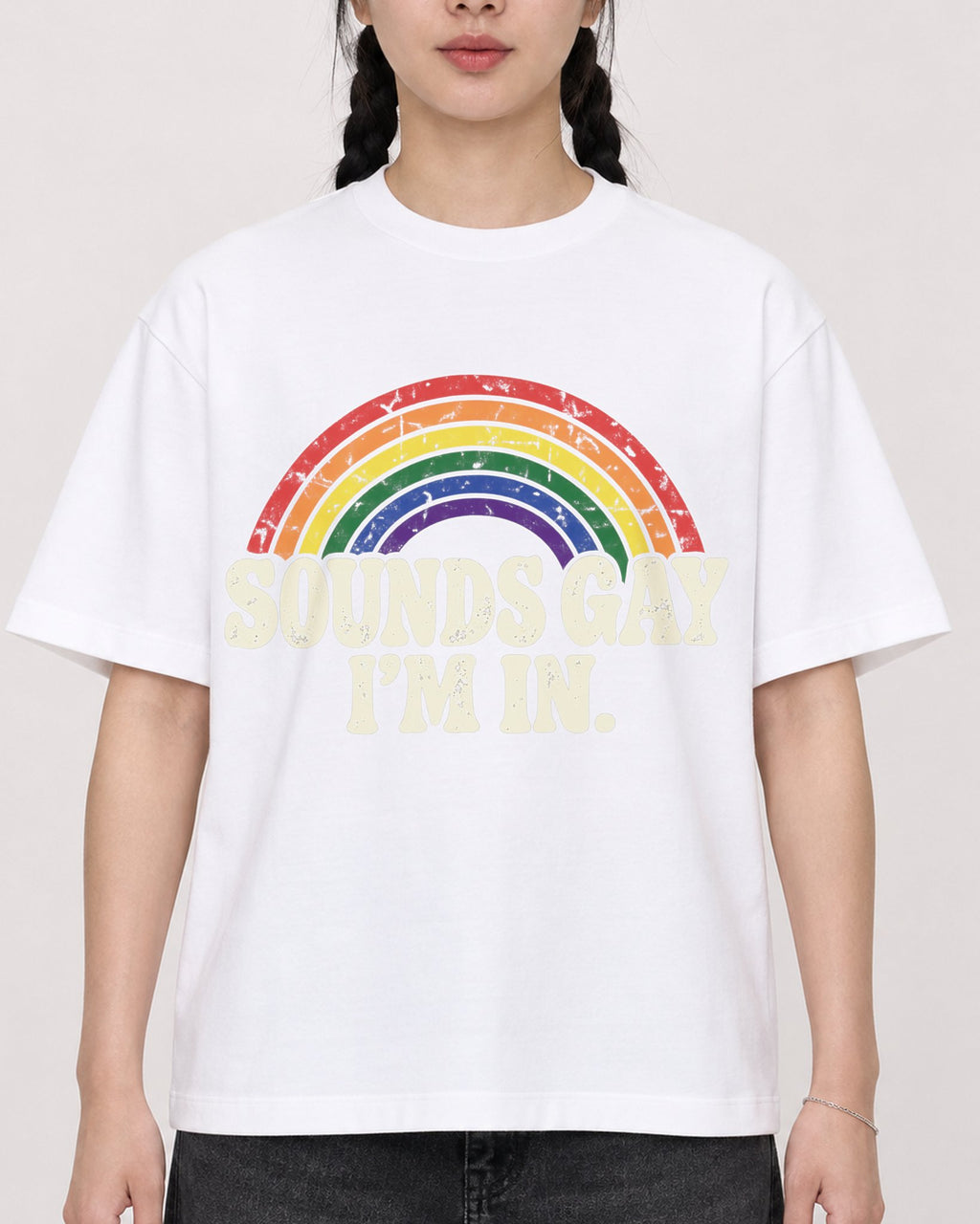 Mockup Boxy Heavyweight Tee White female close-up 43