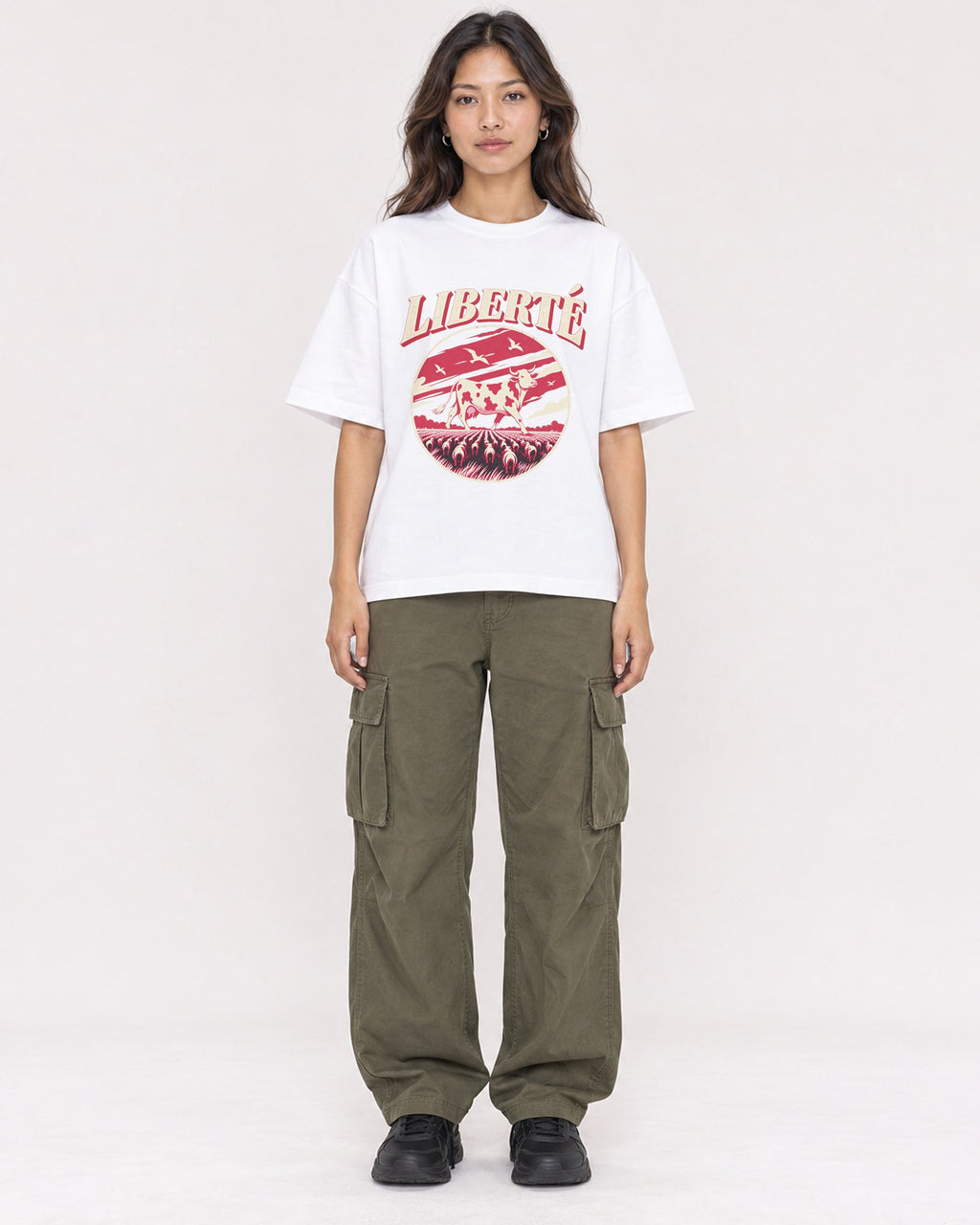 Mockup Boxy Heavyweight Tee White female full-body 02