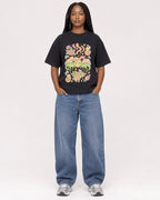 Mockup Boxy Heavyweight Tee Black female full-body 04