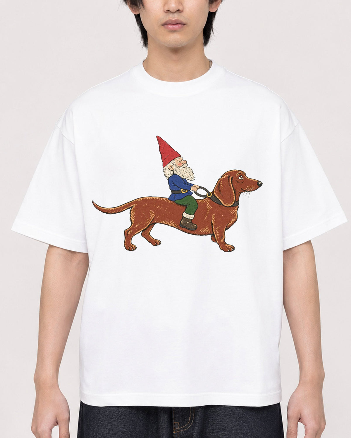 Mockup Boxy Heavyweight Tee White male close-up 11