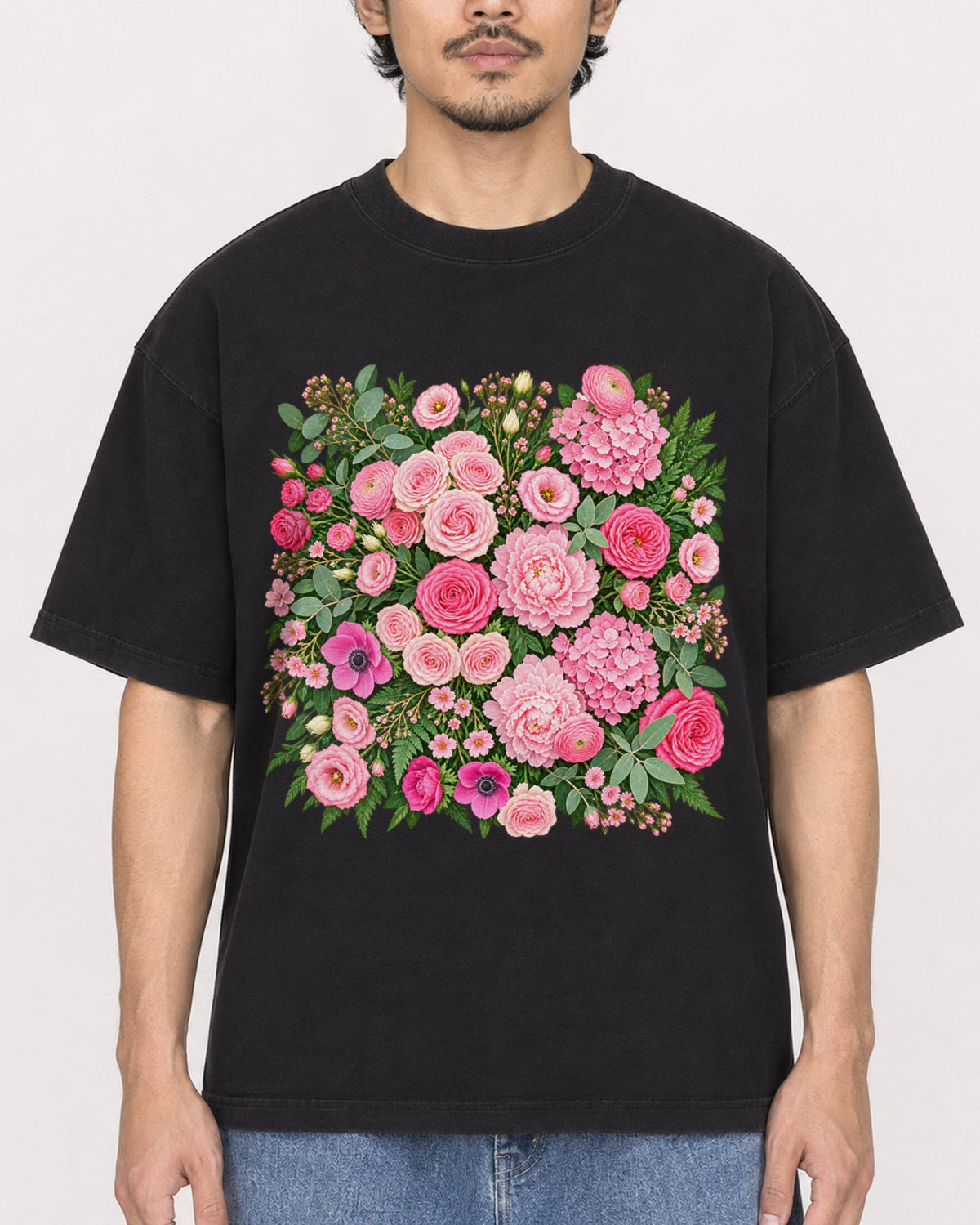Mockup Boxy Heavyweight Tee Black male close-up 02
