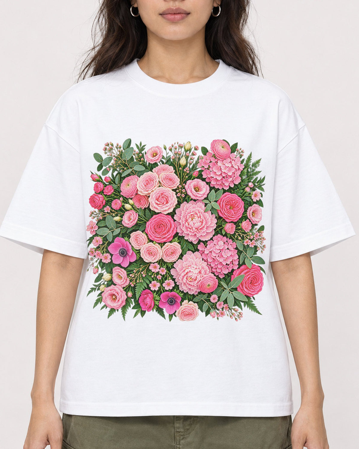 Mockup Boxy Heavyweight Tee White female close-up 02