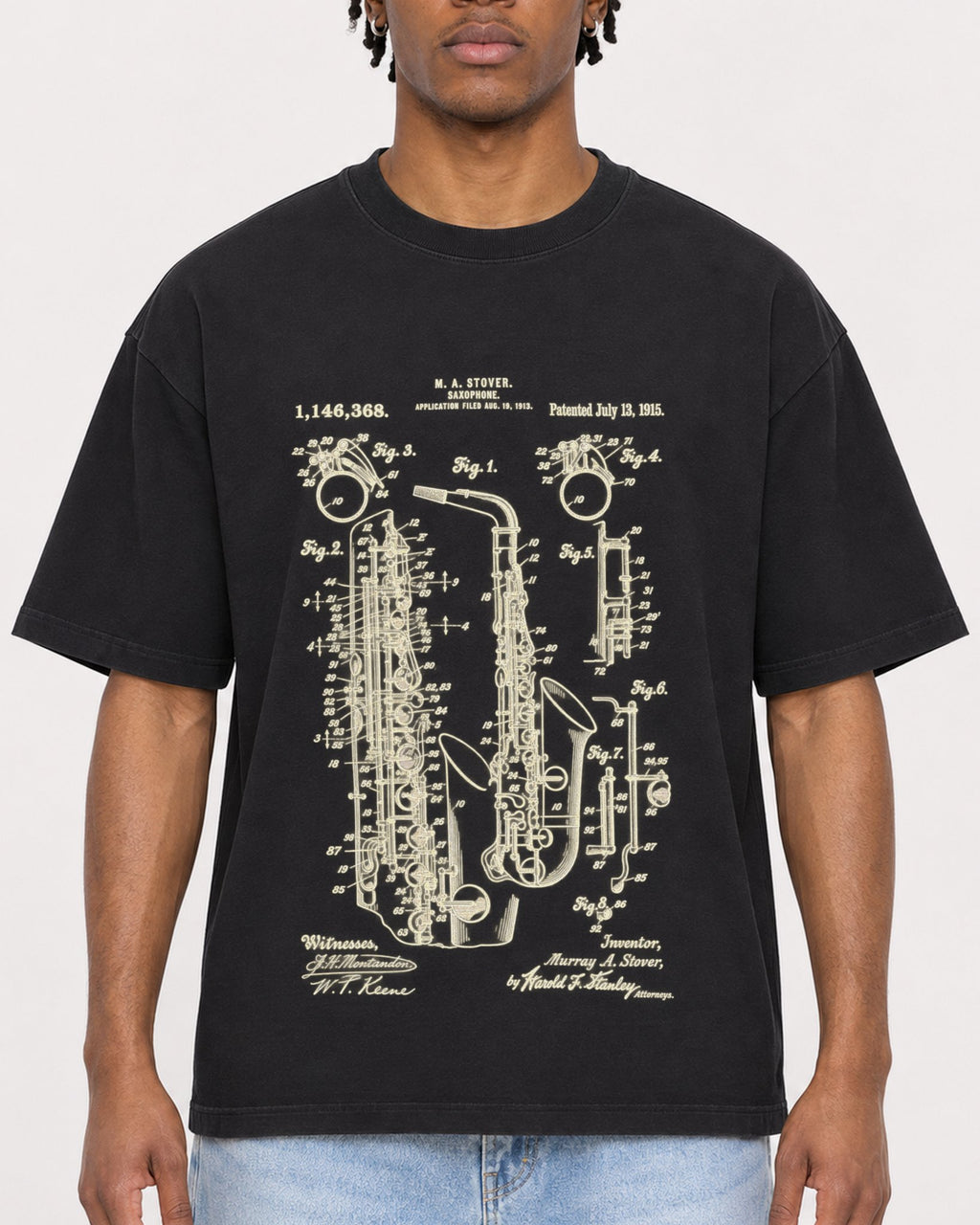 Mockup Boxy Heavyweight Tee Black male close-up 05