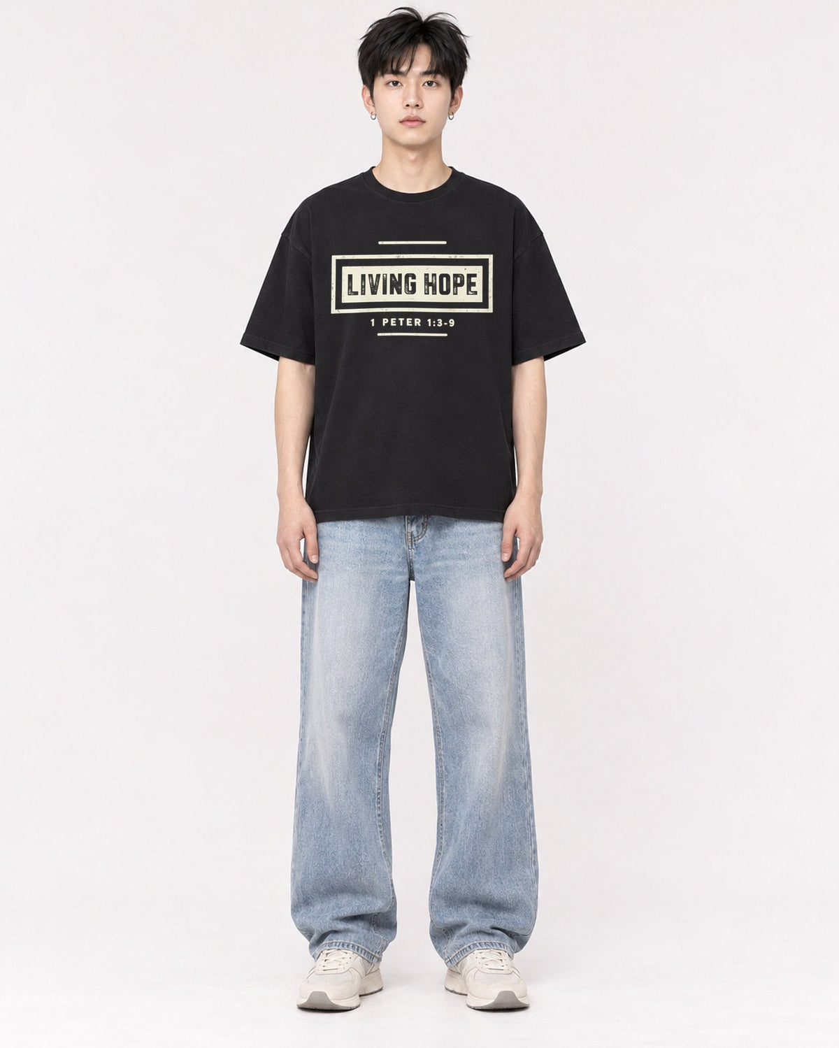 Mockup Boxy Heavyweight Tee Black male full-body 01