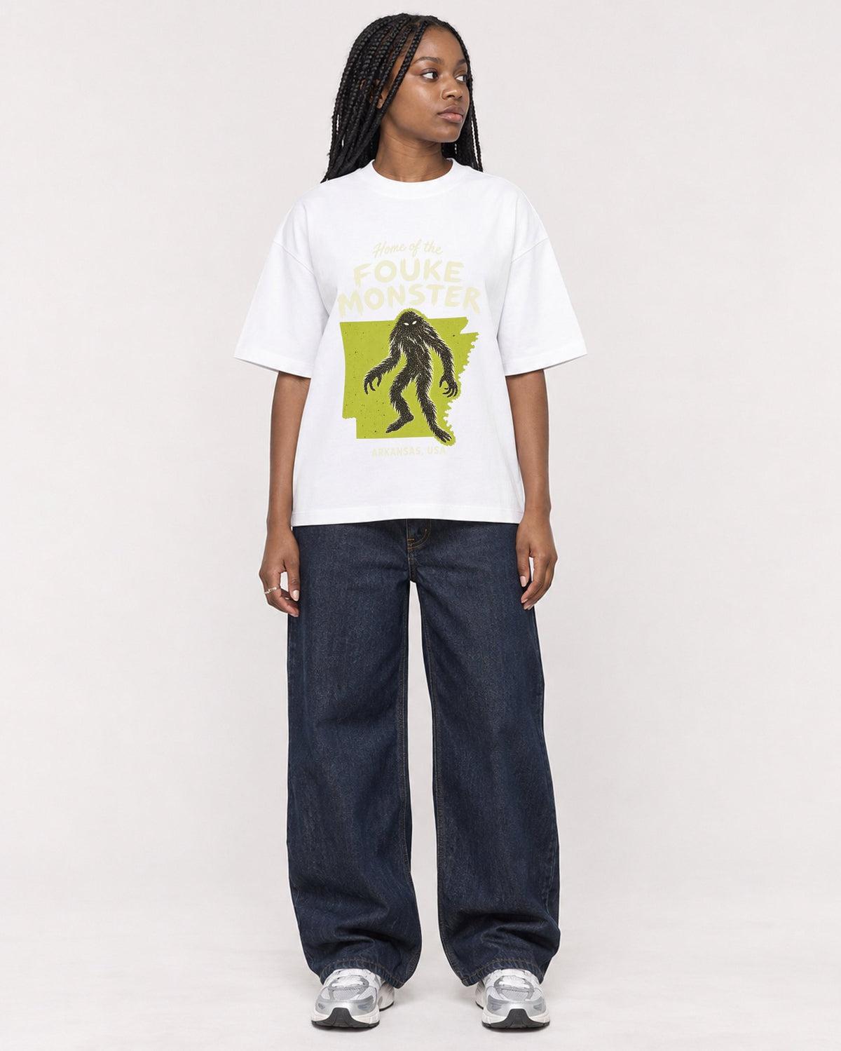 Mockup Boxy Heavyweight Tee White female full-body 04