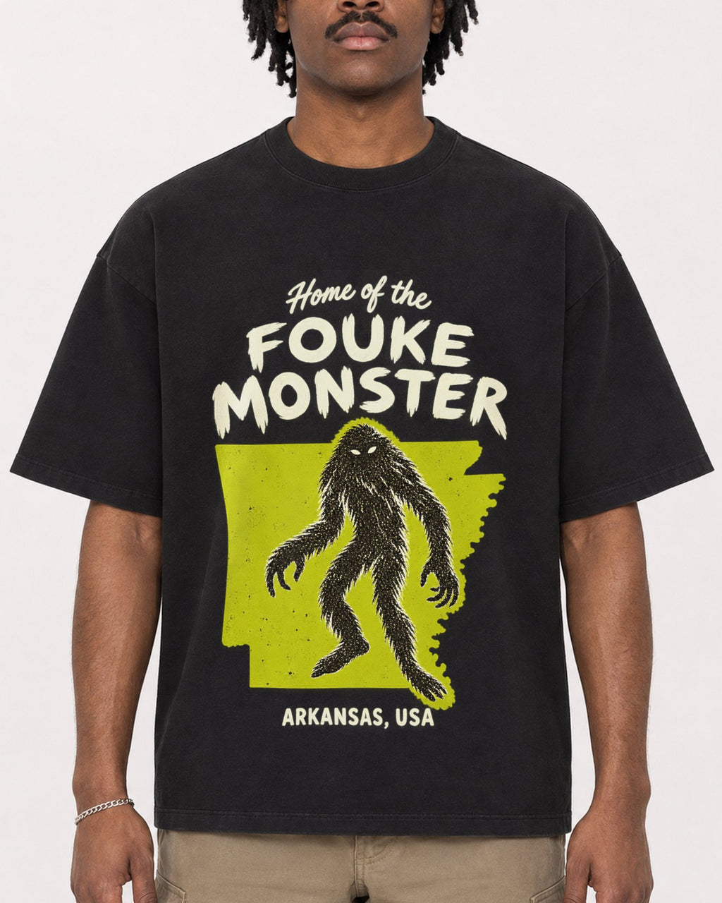 Mockup Boxy Heavyweight Tee Black male close-up 04