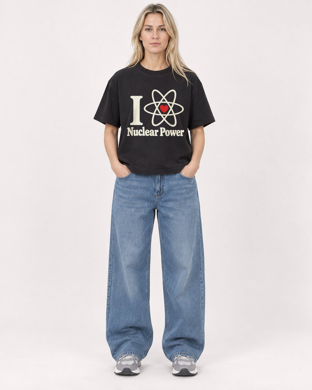 Mockup Boxy Heavyweight Tee Black female full-body 08