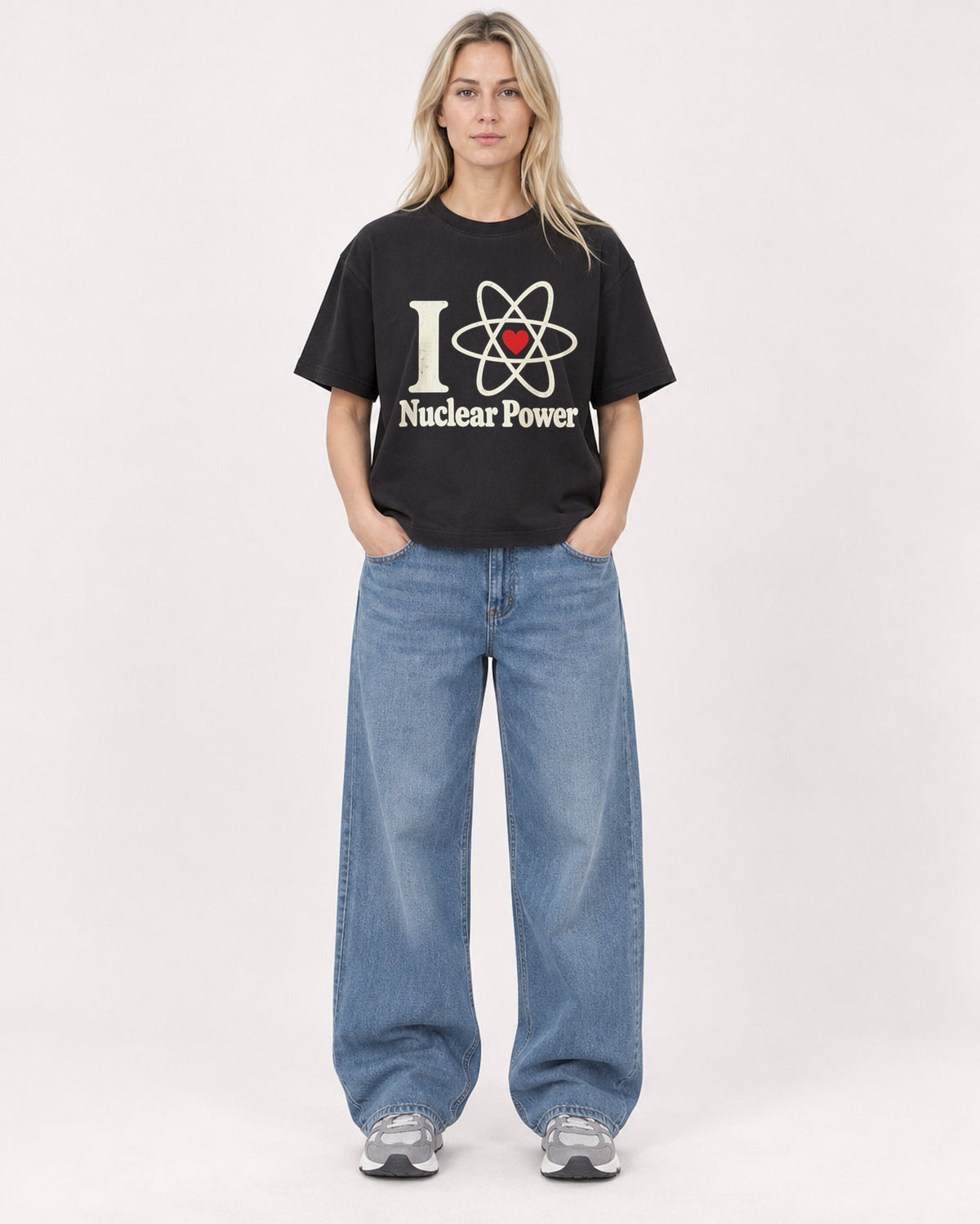Mockup Boxy Heavyweight Tee Black female full-body 08