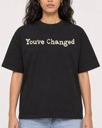 Mockup Boxy Heavyweight Tee Black female close-up 07