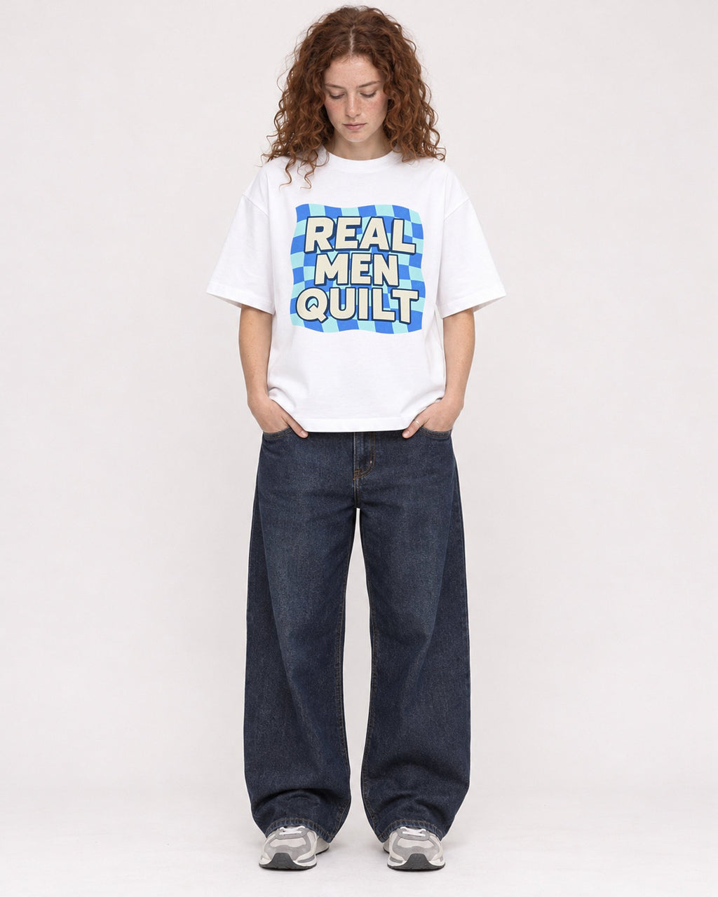 Mockup Boxy Heavyweight Tee White female full-body 09