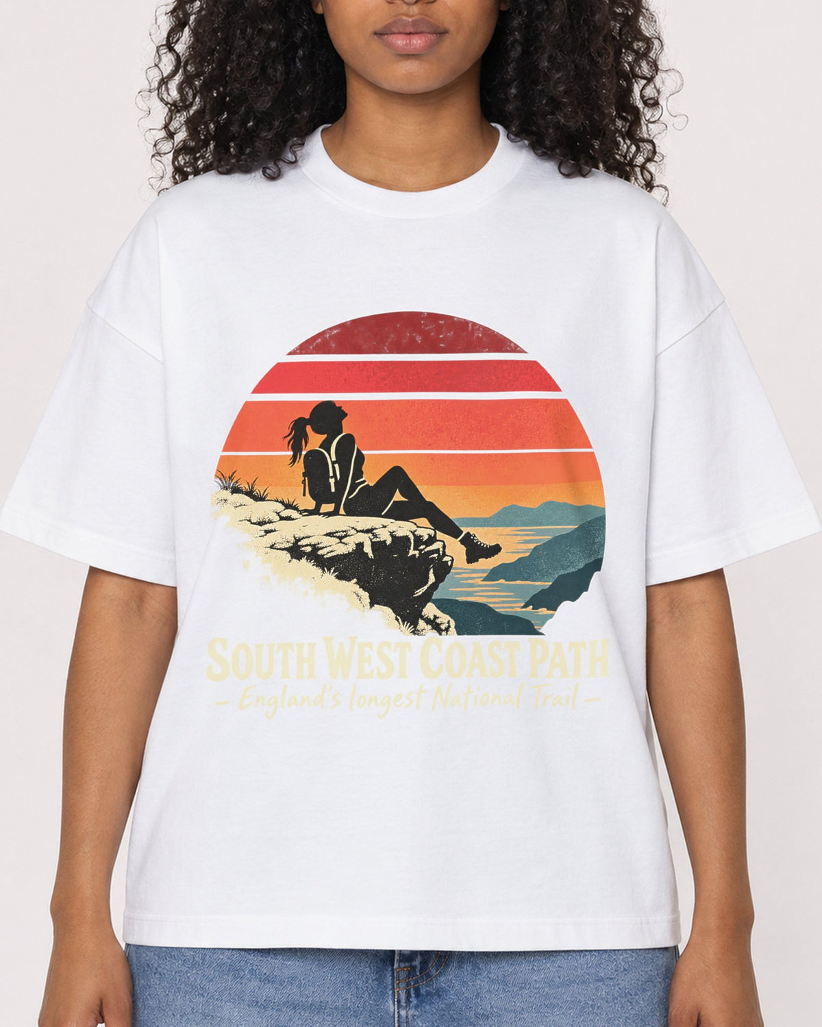 Mockup Boxy Heavyweight Tee White female close-up 05
