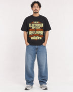 Mockup Boxy Heavyweight Tee Black male full-body 02
