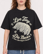 Mockup Boxy Heavyweight Tee Black female close-up 09